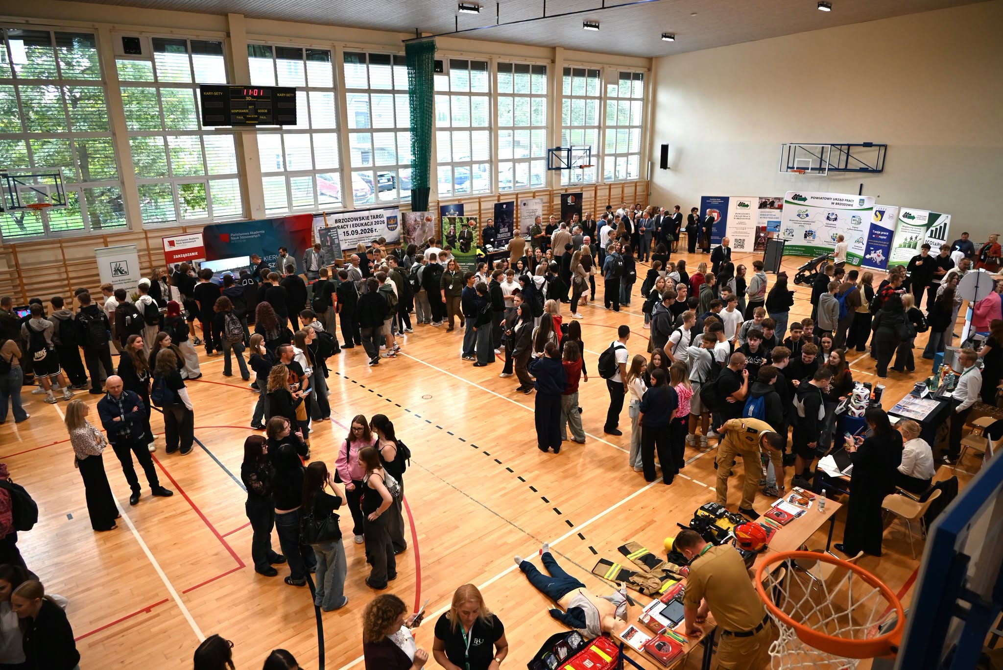 Brzozów stawia na rozwój - targi pracy i edukacji! 