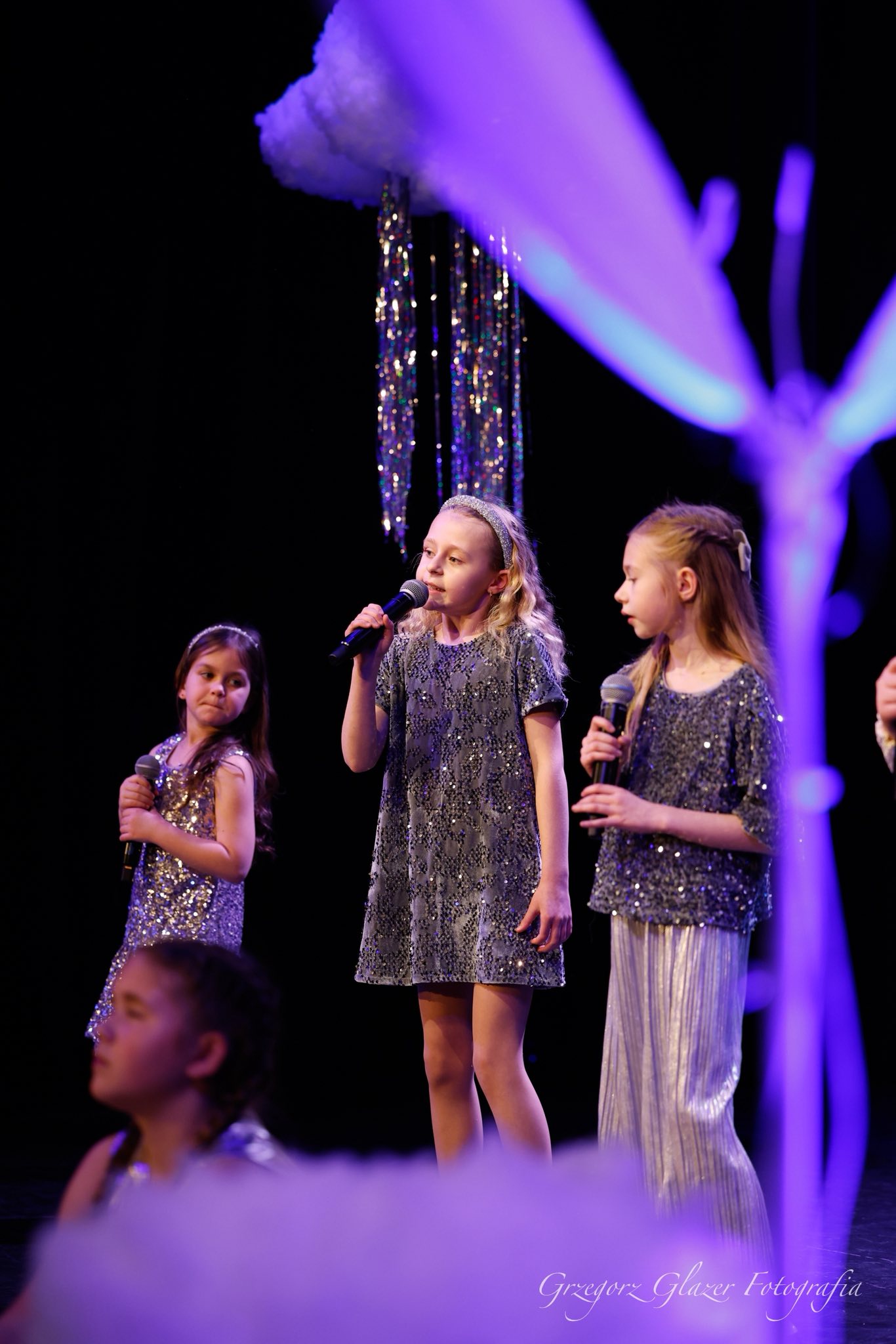 662004229 122182995032428663 667087730221702052 N