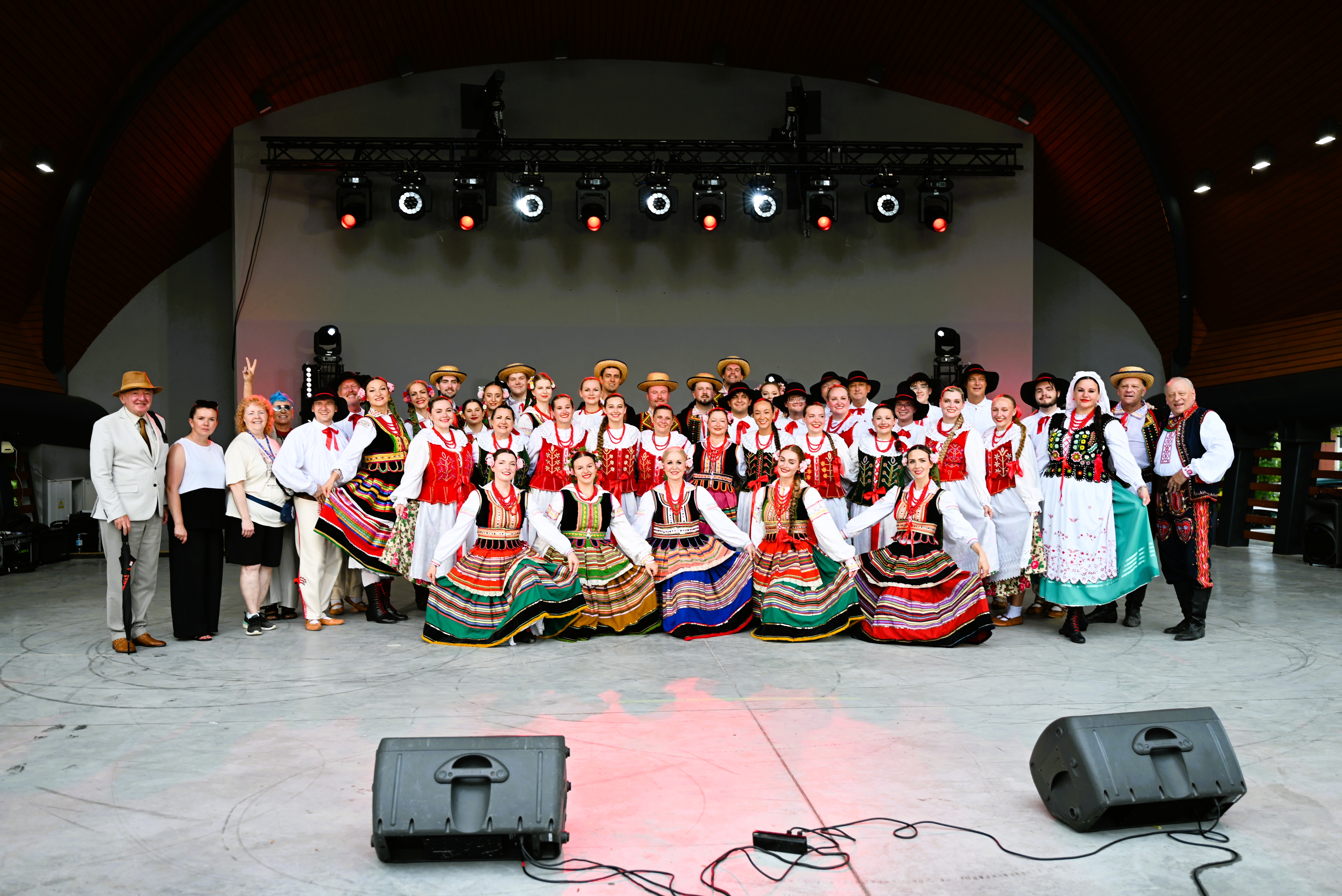 Brzozów rozbrzmiał polskim folklorem podczas XX Światowego Festiwalu Polonijnych Zespołów Folklorystycznych