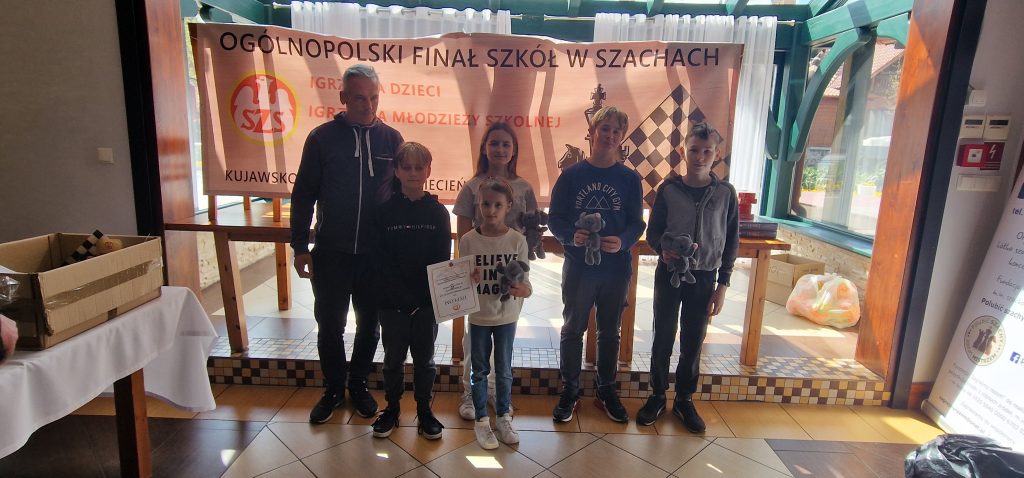 IX miejsce w Polsce szachistów z Brzozowa
