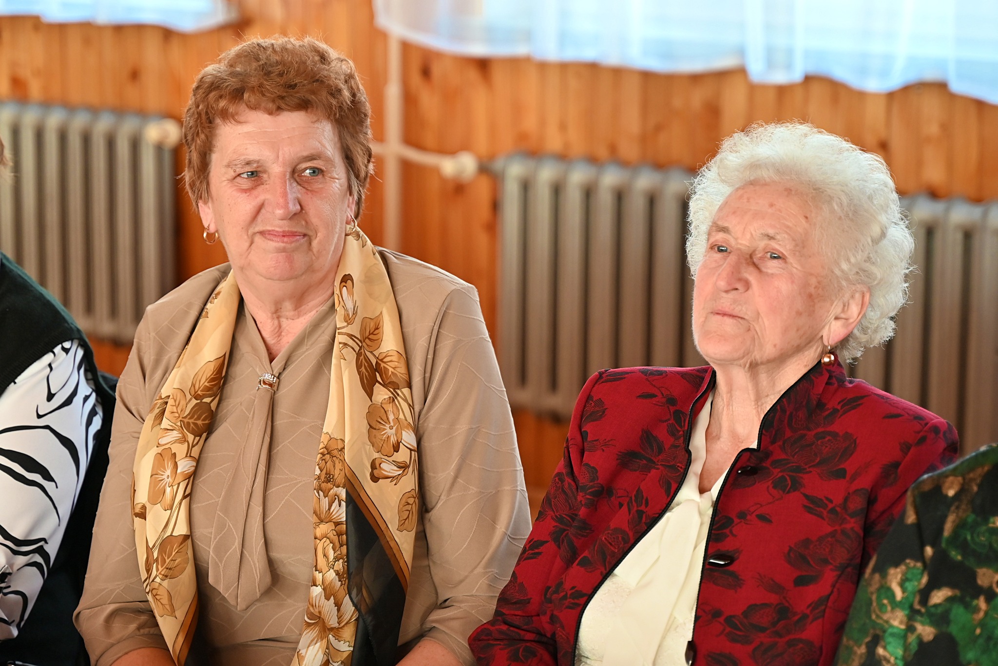 669587671 982596171000071 4032702844809247659 N