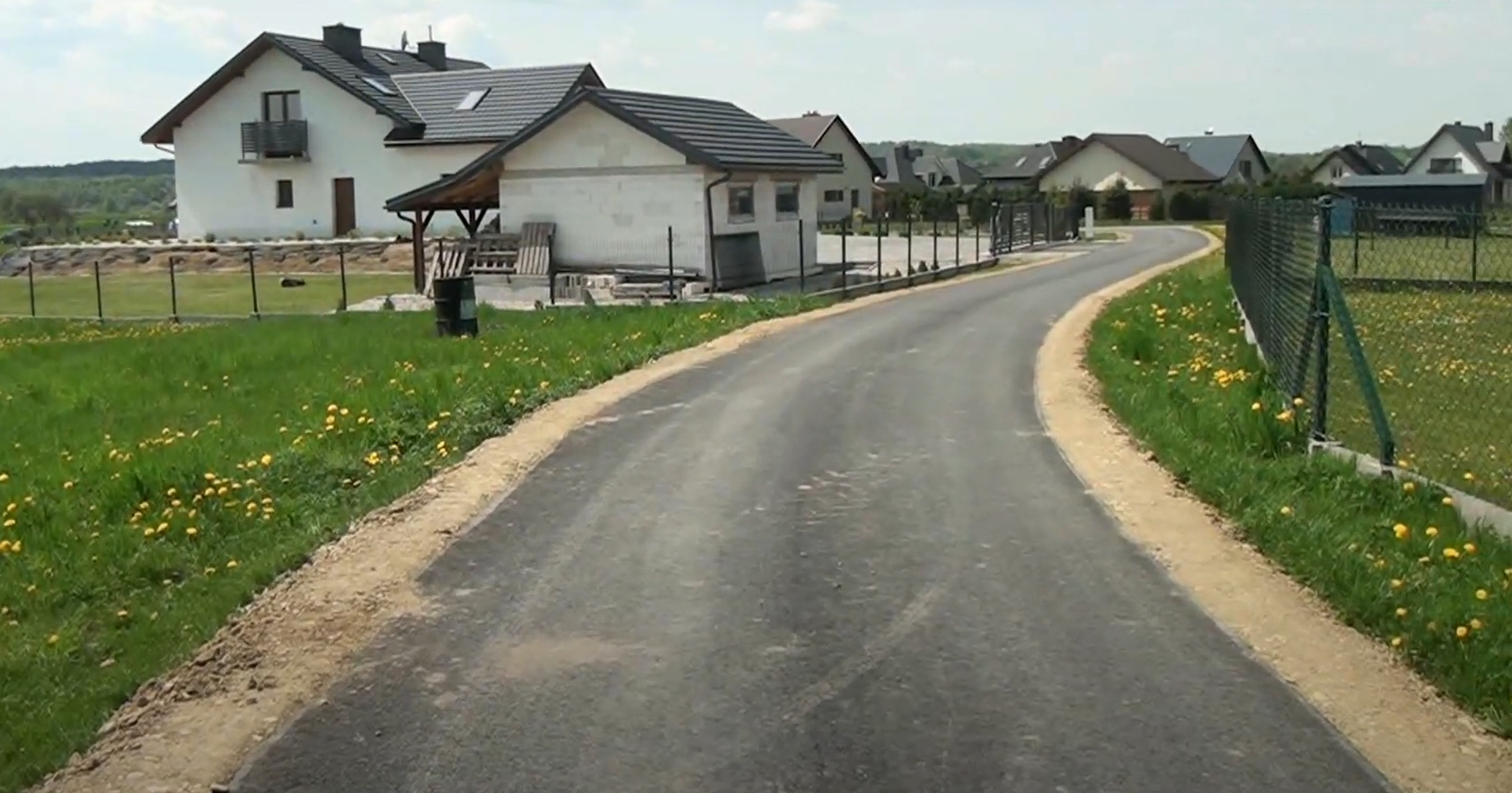 Nowe drogi w Humniskach