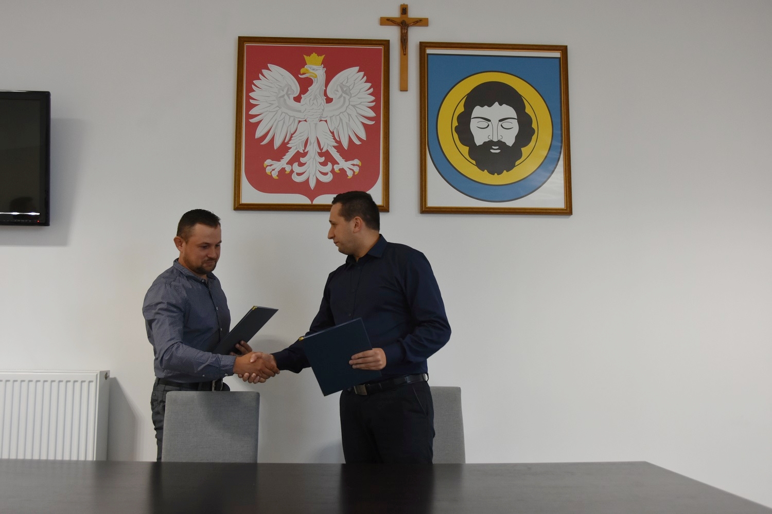 Umowa na budowę kanalizacji  w Starej Wsi podpisana