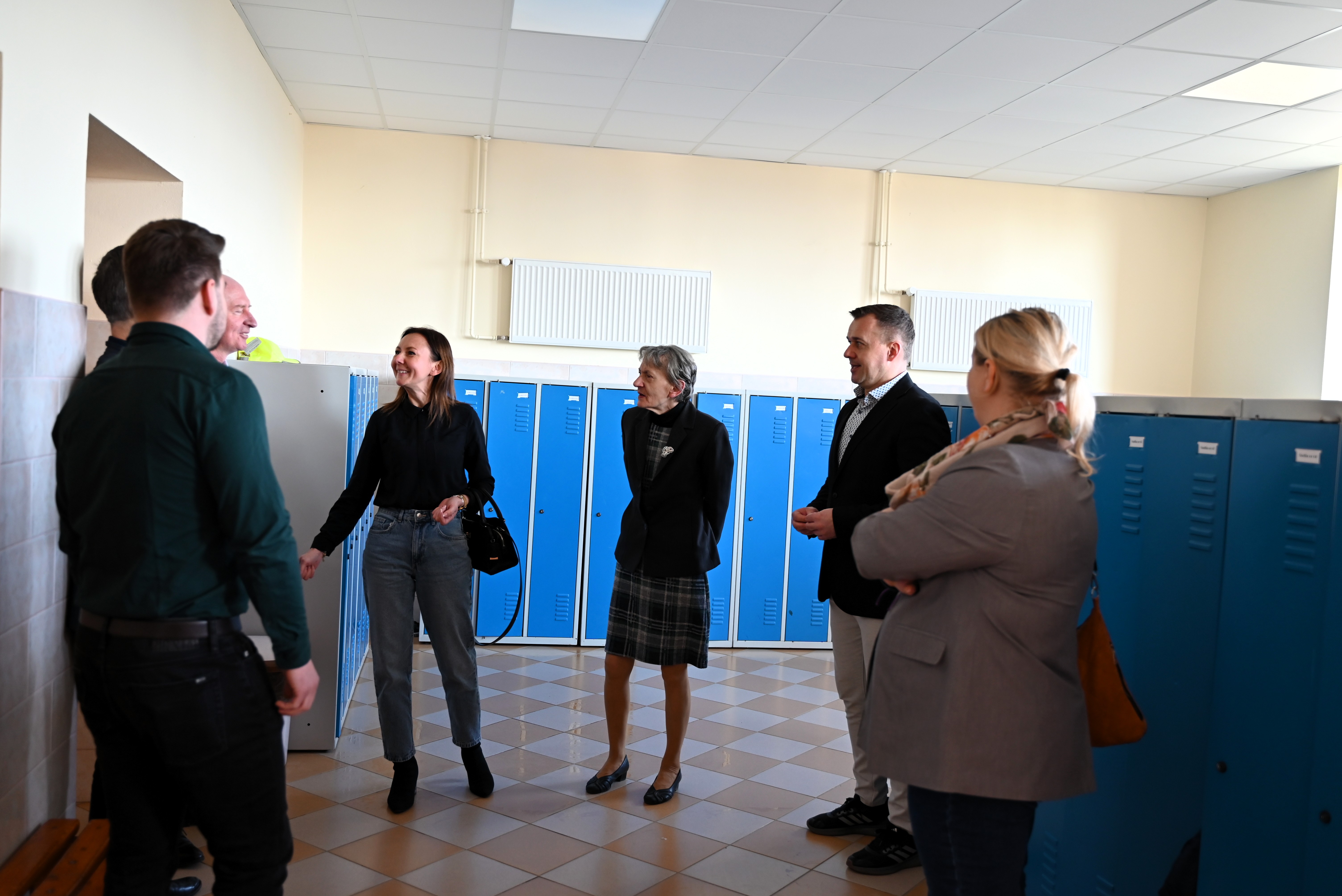 Wyjazdowe posiedzenie komisji w gminie Brzozów – przegląd szkół i inwestycji oświatowych