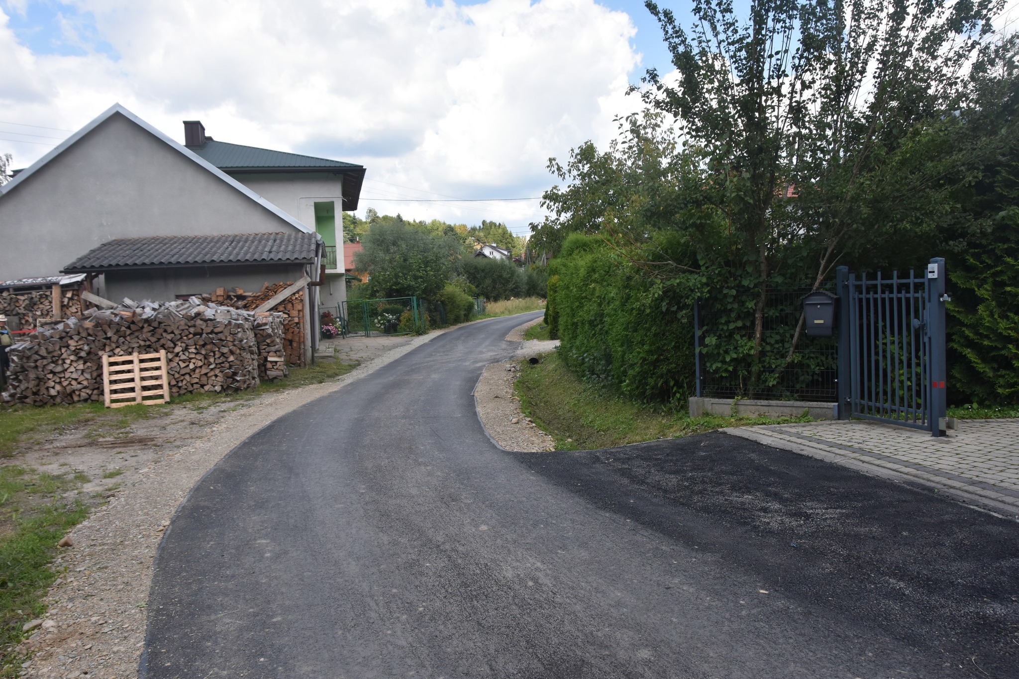 Droga w Przysietnicy z nową nawierzchnią